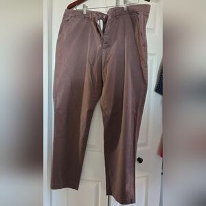 GAP Straight Leg Pants in Brown